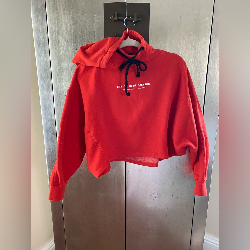 Sweater/ Zara